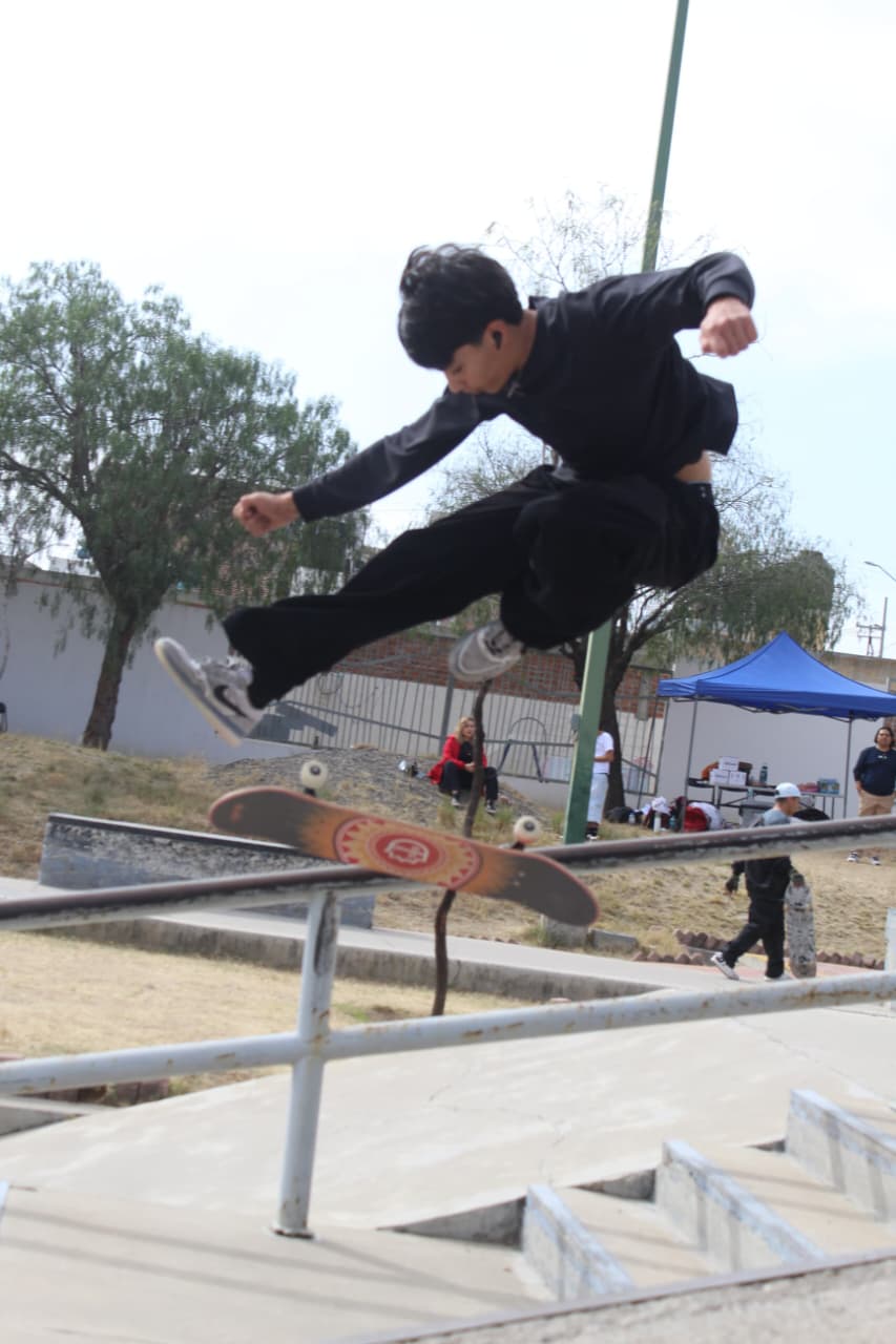 DESAFIAN A LA GRAVEDAD RUMBO A LA OLIMPIADA NACIONAL