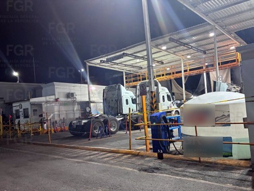 La Fiscalía General de la República (FGR) a través de su Fiscalía Especializada de Control Regional (FECOR) en el estado de Guanajuato, obtuvo autorización de un juez para ejecutar una orden de cateo en un inmueble en el municipio de Celaya, Guanajuato, por delitos previstos en la Ley Federal Para Prevenir y Sancionar los Delitos Cometidos en Materia de Hidrocarburos.