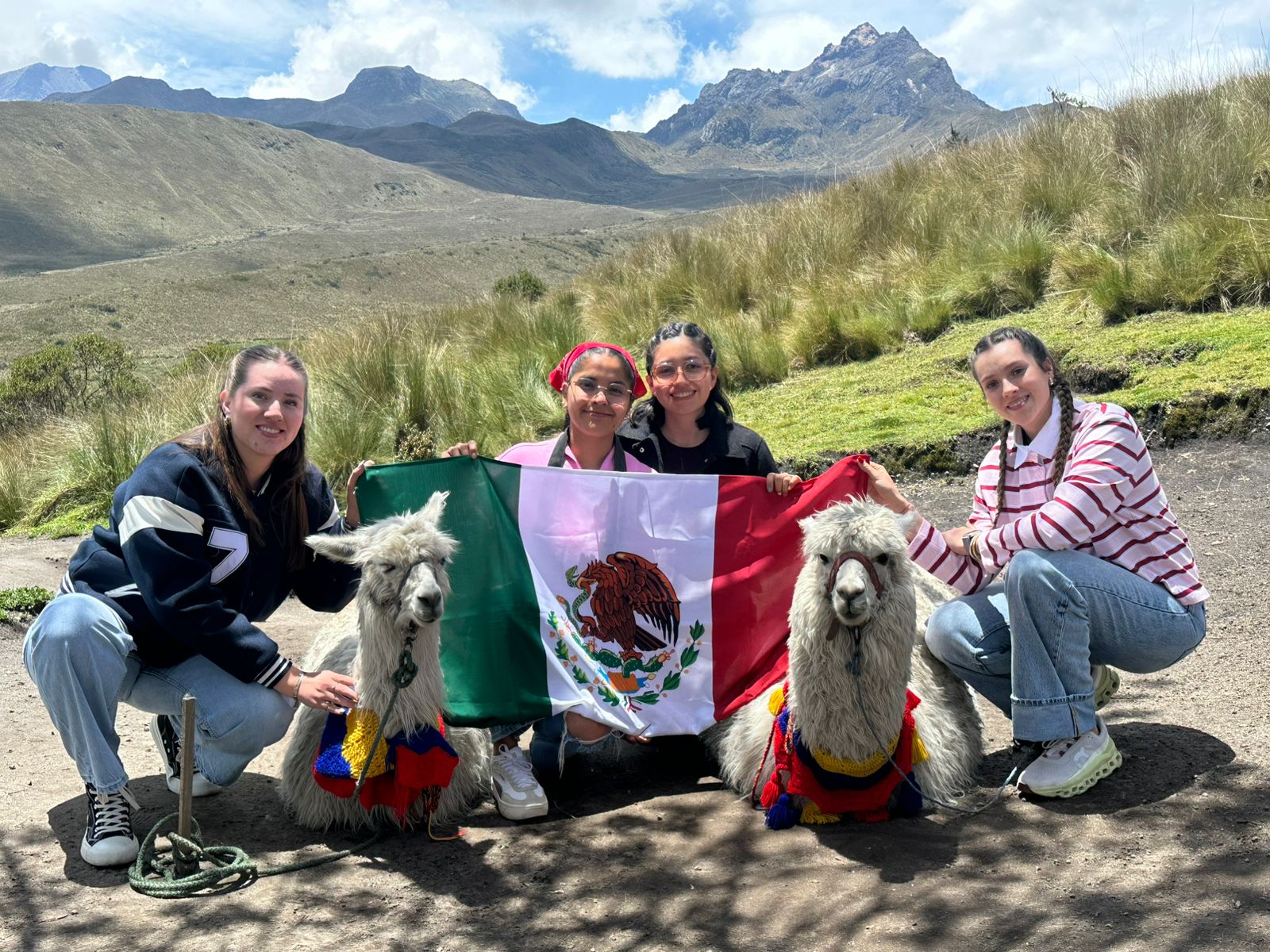 Estudiantes del Tec Purísima ganan medalla de plata con proyecto de innovación alimentaria en Infomatrix Ecuador Sudamérica 2026