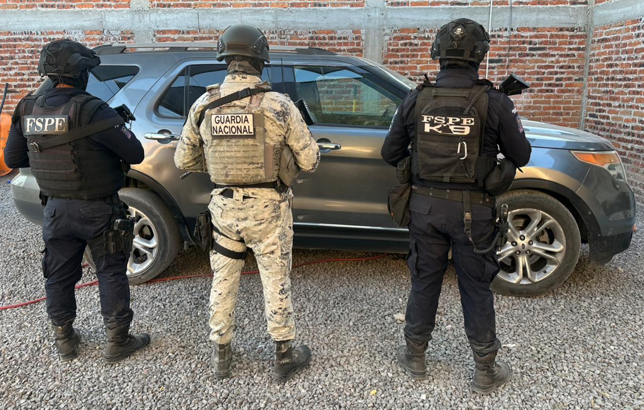 Aseguran FSPE y Guardia Nacional droga, municiones y equipo táctico en Santa Rosa de Lima, Villagrán