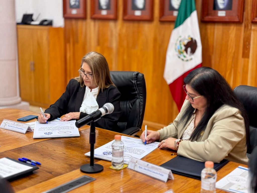 • Firman convenio de colaboración para impulsar la formación, actualización profesional y el intercambio de conocimientos entre ambas instituciones.