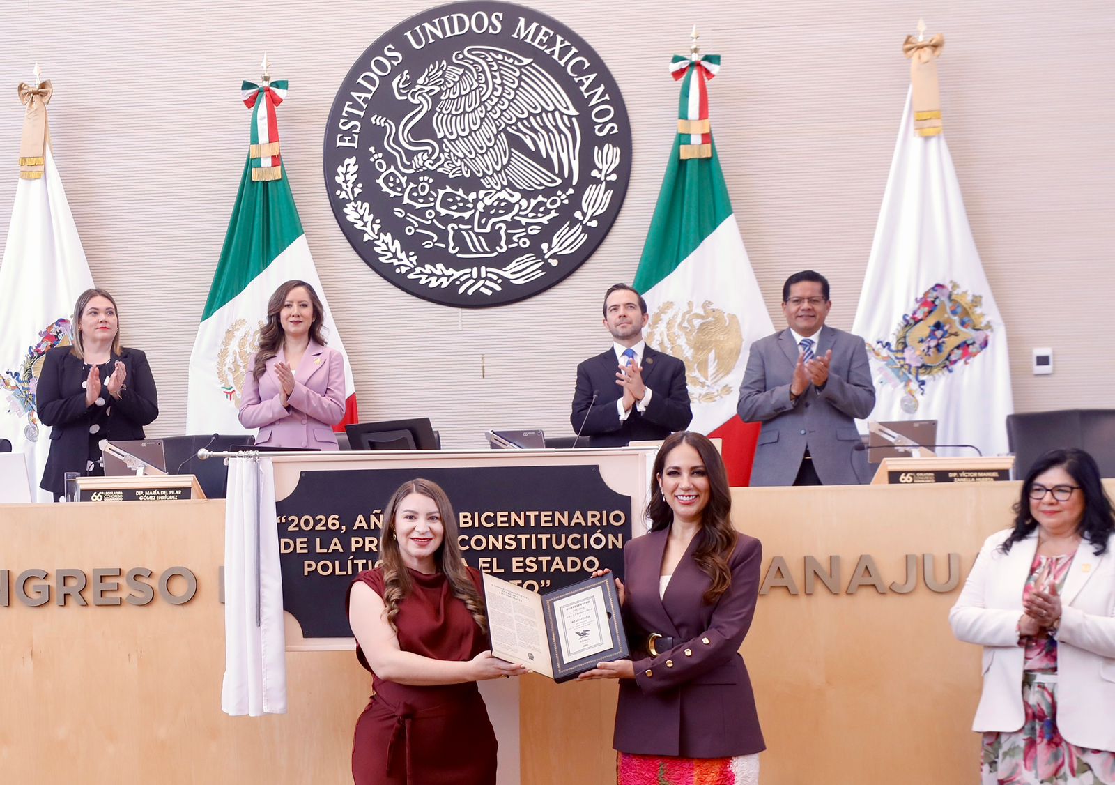 Los tres poderes del Estado conmemoran el Bicentenario de la Constitución Política de Guanajuato