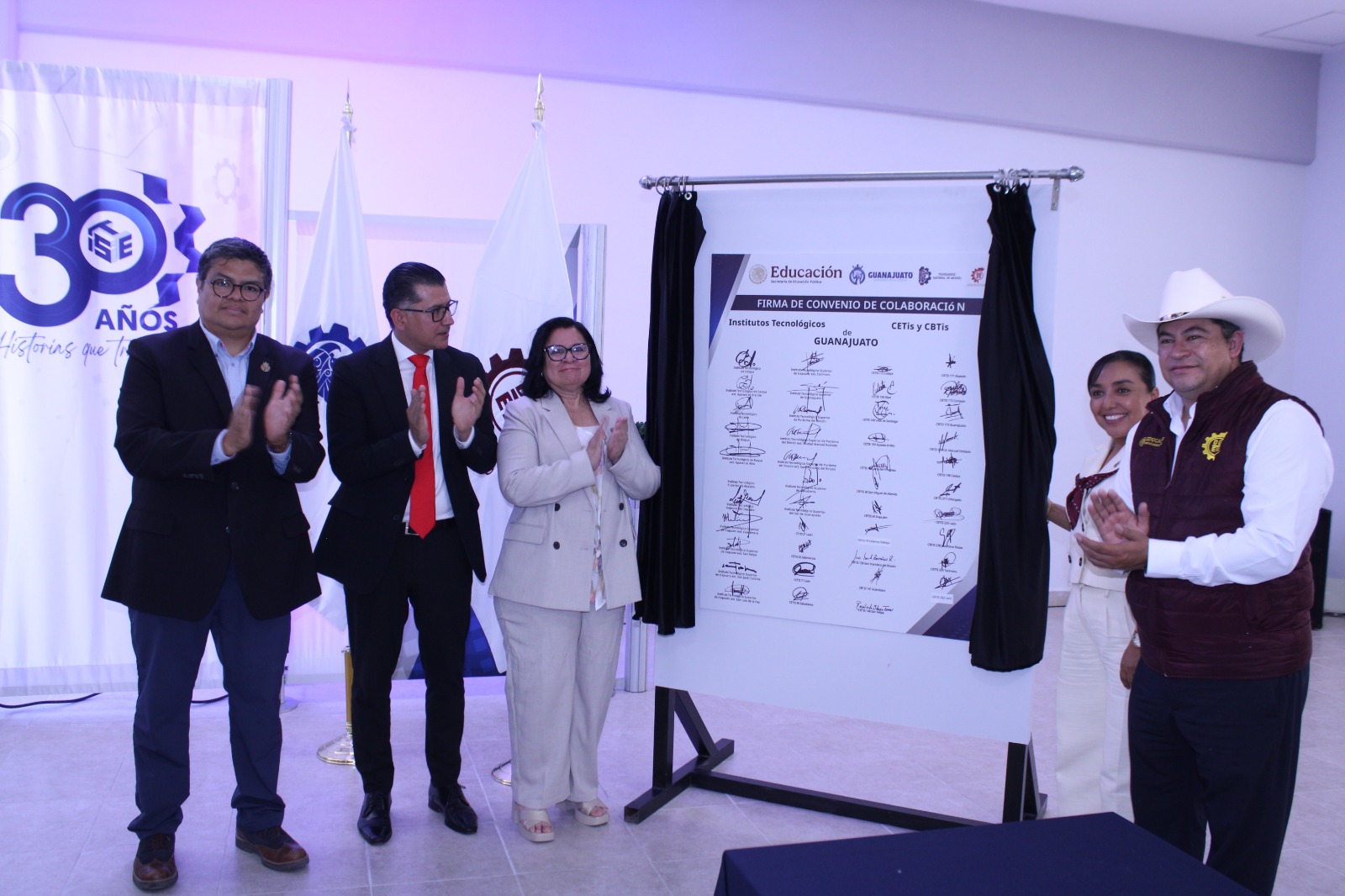 Guanajuato consolida un modelo de libre tránsito académico con la firma de convenio entre el TecNM y la DGETI