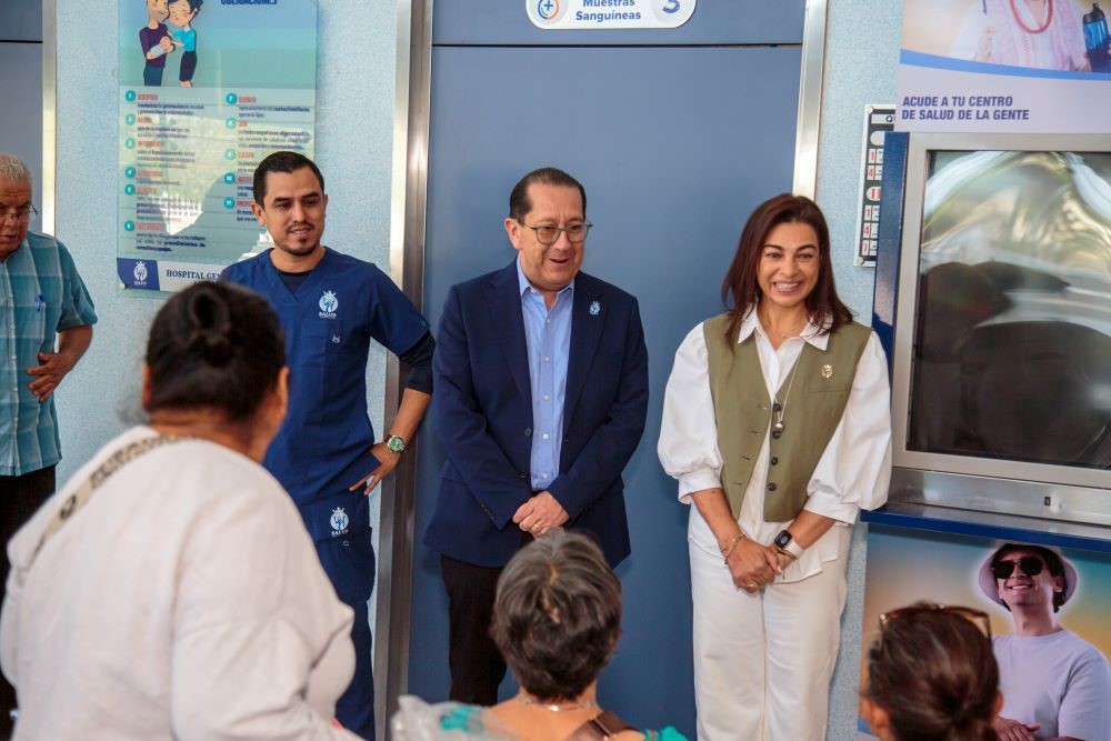 SSG inicia jornada regional de cirugías de cataratas en el Hospital General de León.