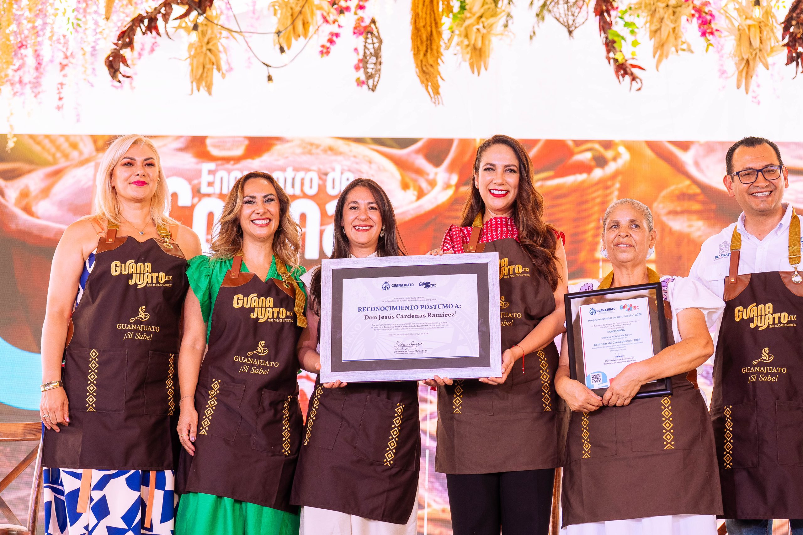 Reconoce Libia Dennise legado familiar culinario en la 14ª Edición del Encuentro de Cocina Tradicional de Guanajuato