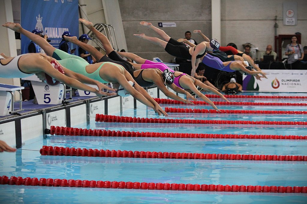 En una jornada cargada de emociones, se desarrollaron las finales de la natación de la Olimpiada Nacional 2026 con sede en el Centro Acuático de la ciudad de León. Guanajuato volvió a sumar al medallero nacional y en el segundo día de competencias, los tritones locales agregaron 8 medallas más para la causa local.