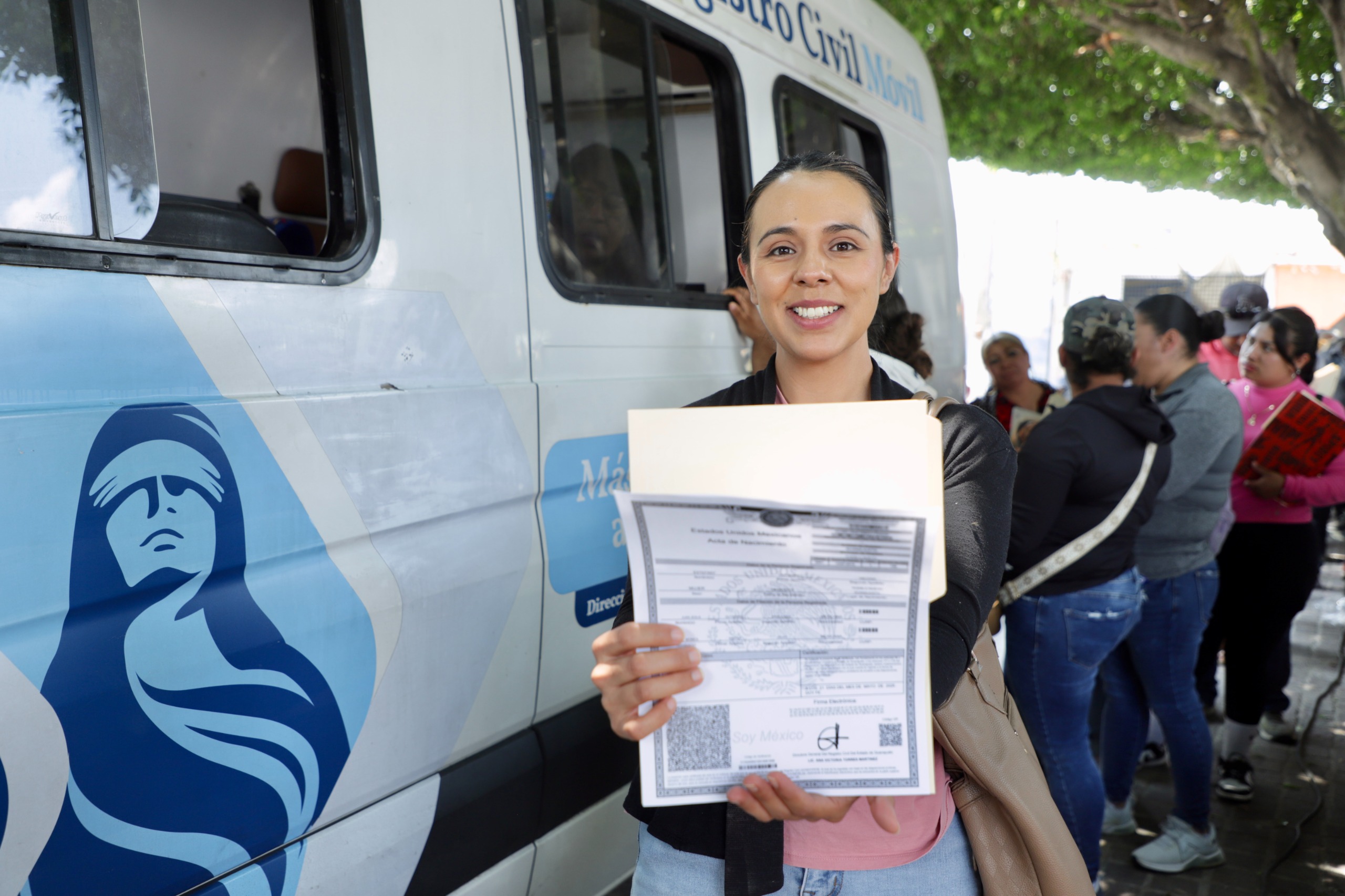 Obtienen actas de nacimiento durante encuentro de DIF Estatal en Pueblo Nuevo.