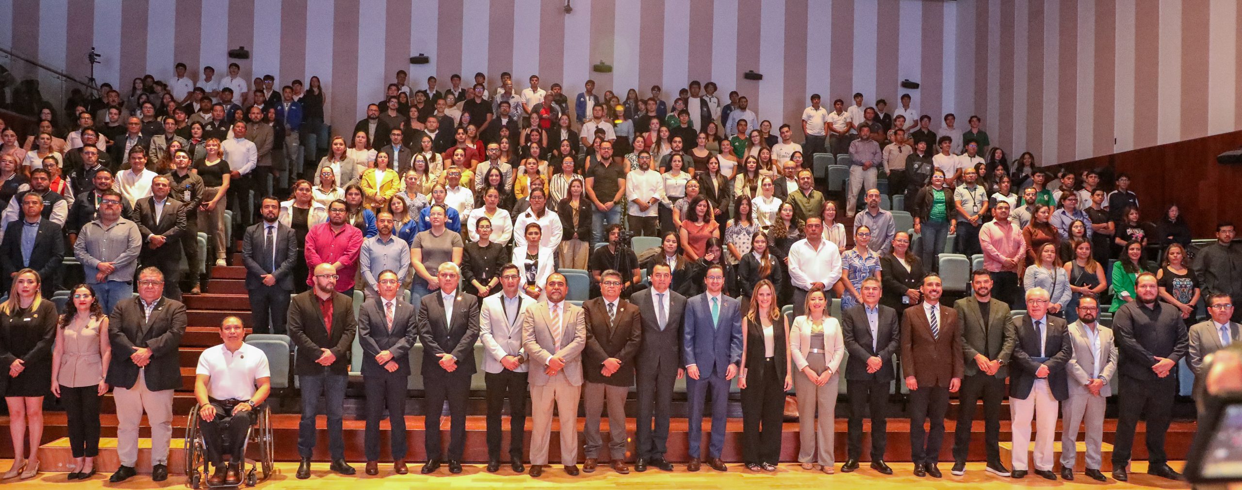 León, Guanajuato, 24 de junio de 2026. A dos años de su creación, el Observatorio de Innovación y Centro de Emprendimiento (OICE) de la Universidad Virtual del Estado de Guanajuato (UVEG) se consolida como un espacio estratégico para impulsar el talento, la generación de conocimiento aplicado y el desarrollo de proyectos con impacto social y económico.