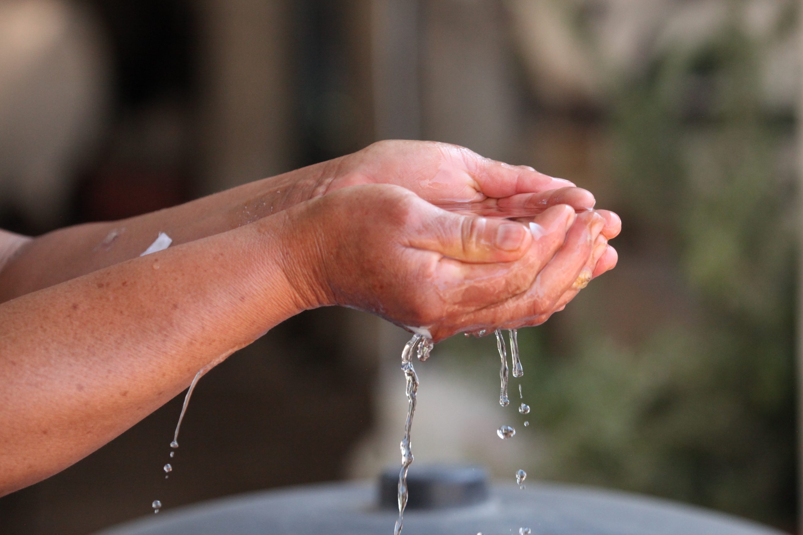 Obra de agua para mejorar calidad de vida de habitantes de la Huerta en Coroneo