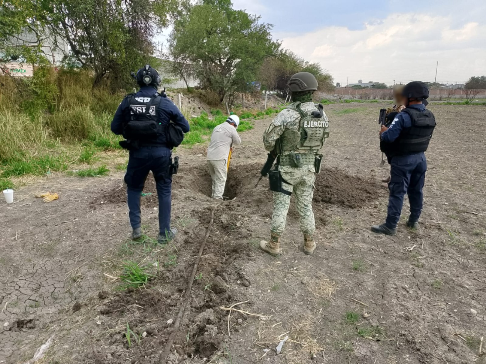 Asegura Secretaría de Seguridad y Paz una toma clandestina y más de 70 mil litros de hidrocarburo en Celaya