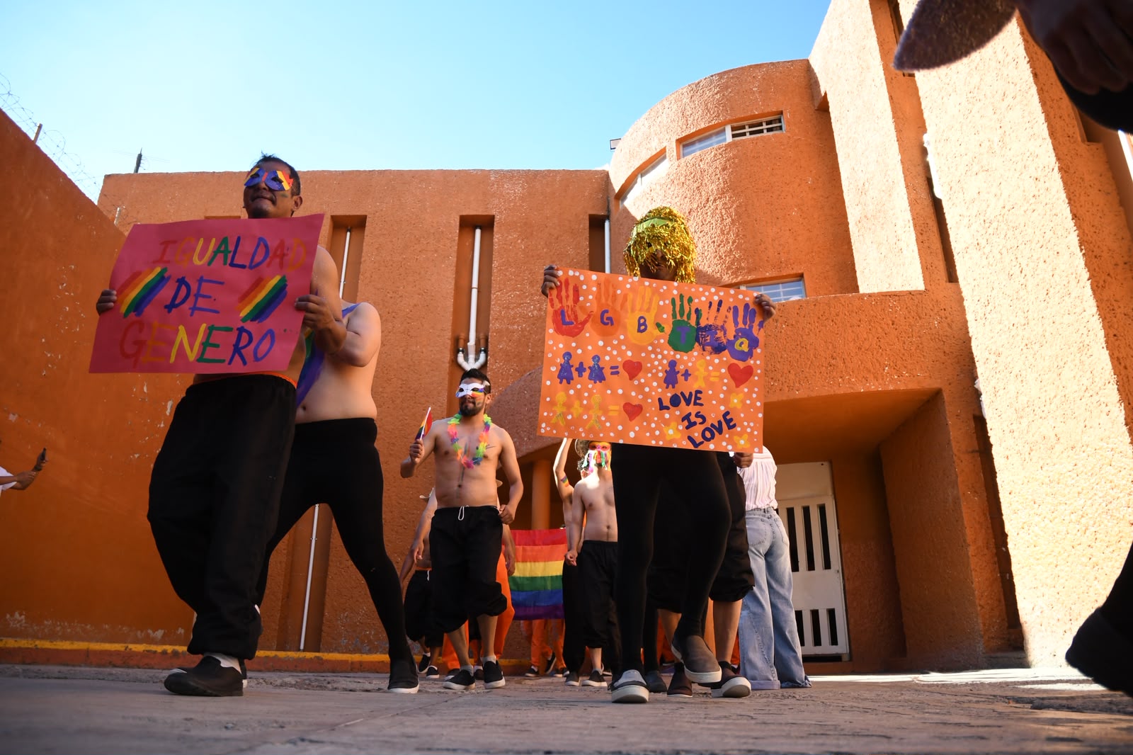 Ser libres en los CEPRERESOS: viven por segundo año orgullo LGBTI+ en Guanajuato