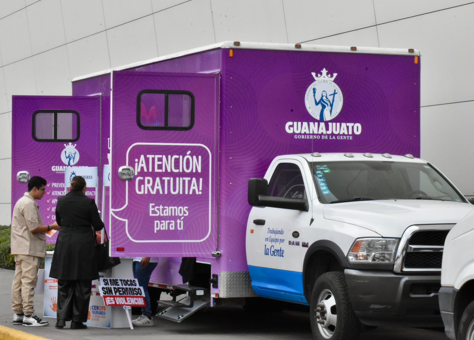 MÁS DE 2 MIL GUANAJUATENSES RECIBEN ATENCIÓN A TRAVÉS DE LA UNIDAD VIOLETA DEL GOBIERNO DE LA GENTE