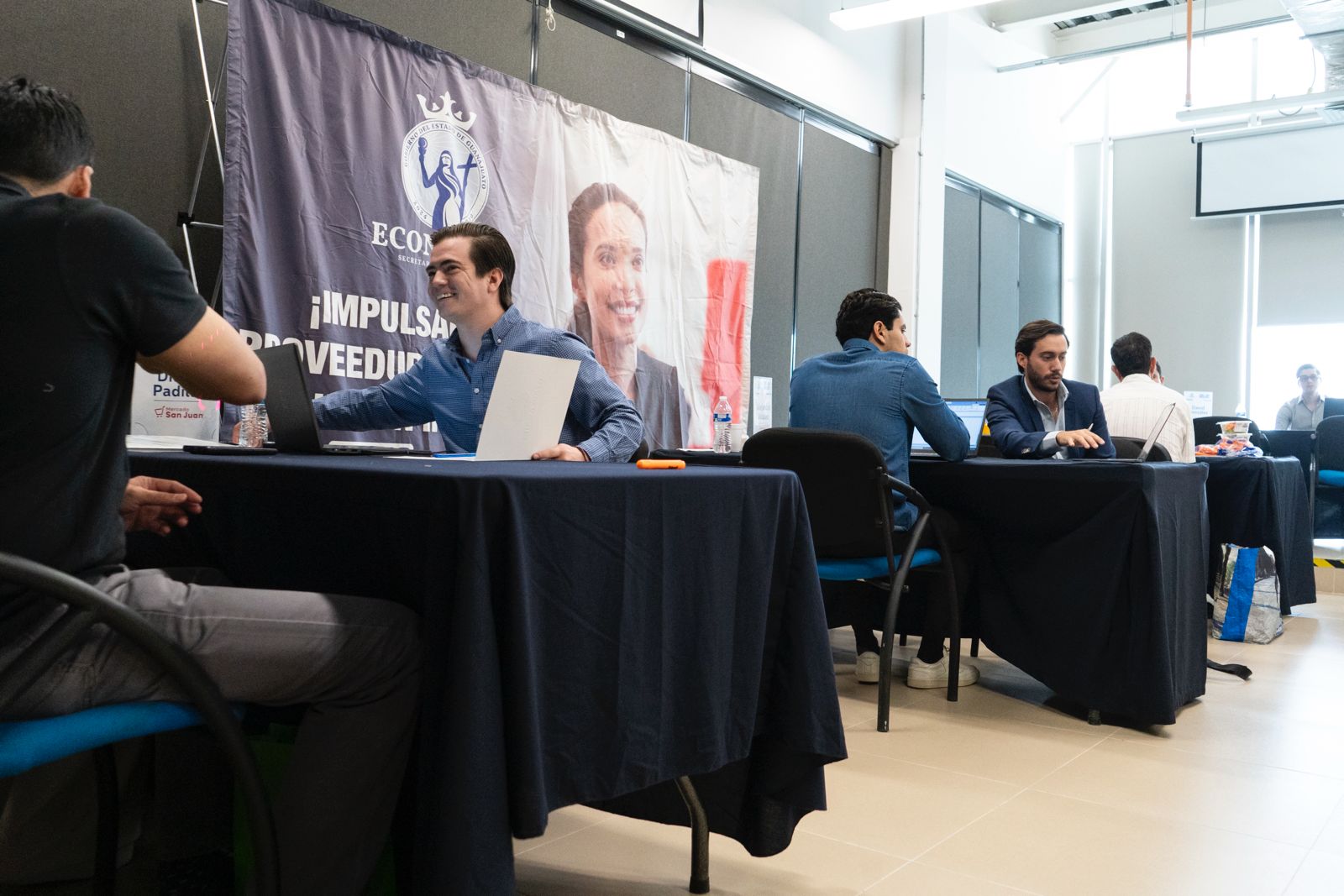 Mercado San Juan abre oportunidades de negocio para empresas proveedoras guanajuatenses mediante la estrategia de Conexión Industrial