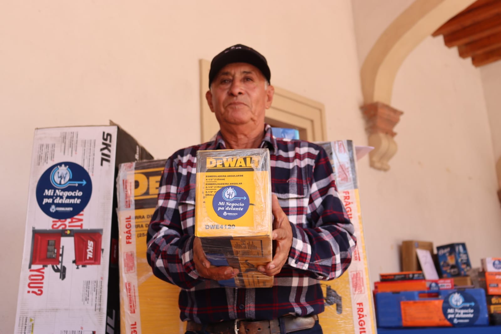 Con Mi Negocio Pa'delante, el Gobierno de la Gente fortalece 75 familias guanajuatenses