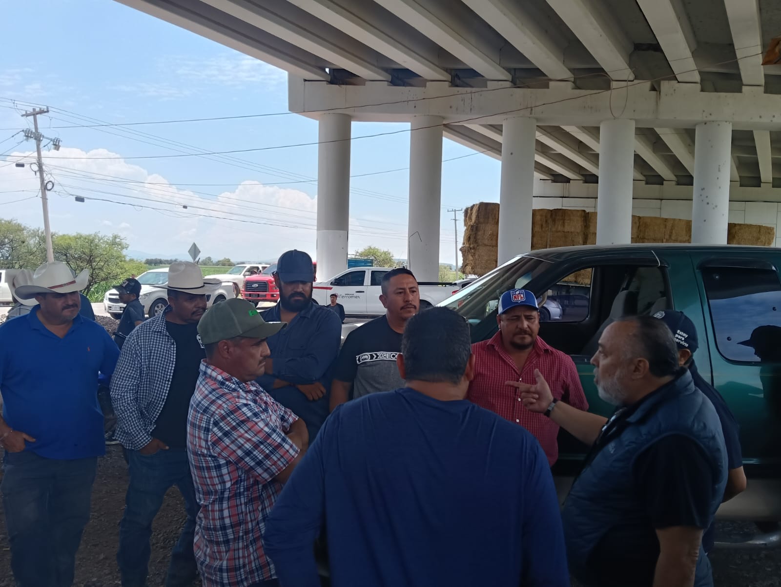Gobierno de la Gente atiende de manera inmediata afectaciones por lluvias en Pénjamo para proteger a las y los productores del campo