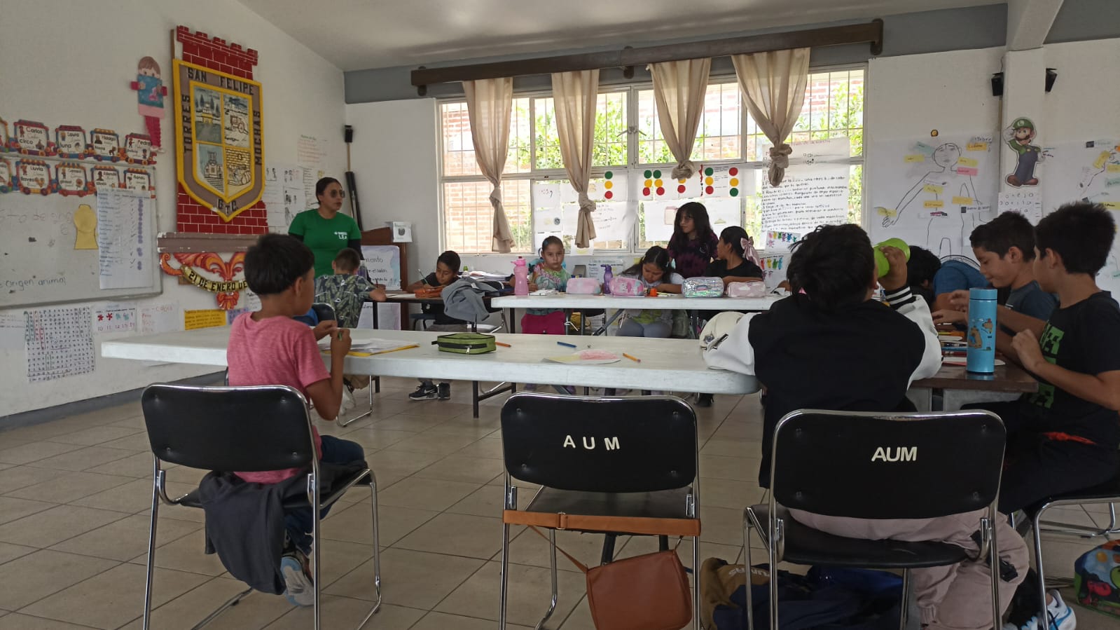 Con lectura y autoconfianza, niñas y niños transforman su futuro