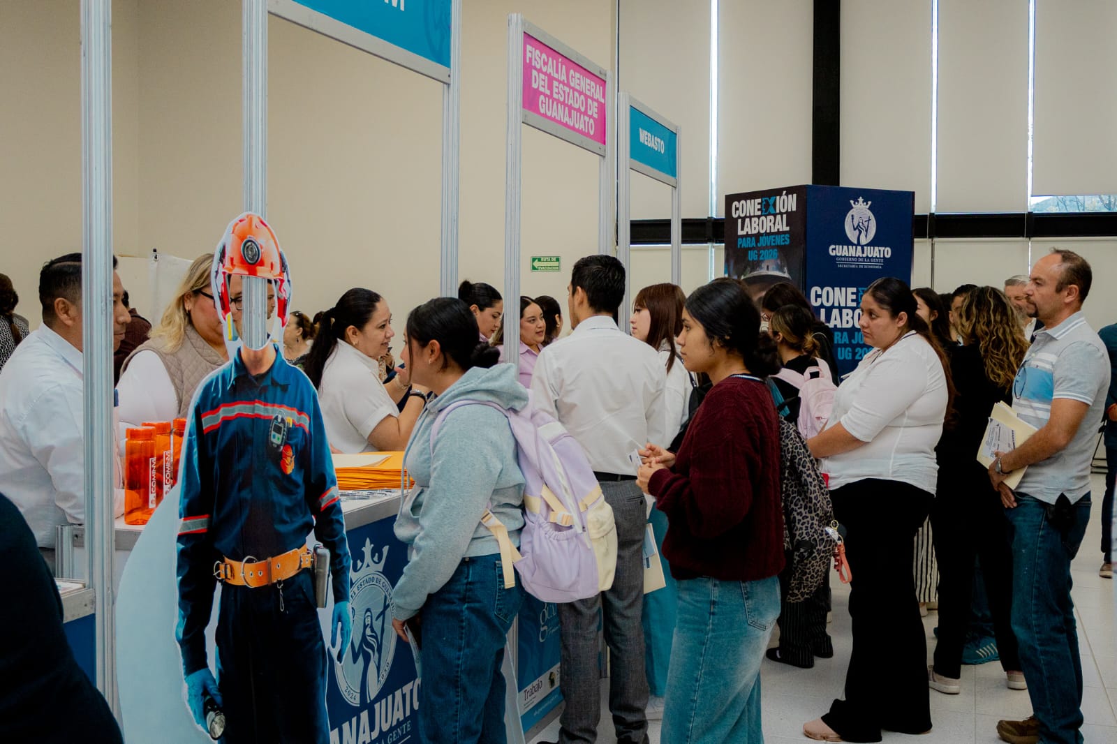 Con Conexión Laboral, el Gobierno de la Gente impulsa oportunidades de empleo para las juventudes