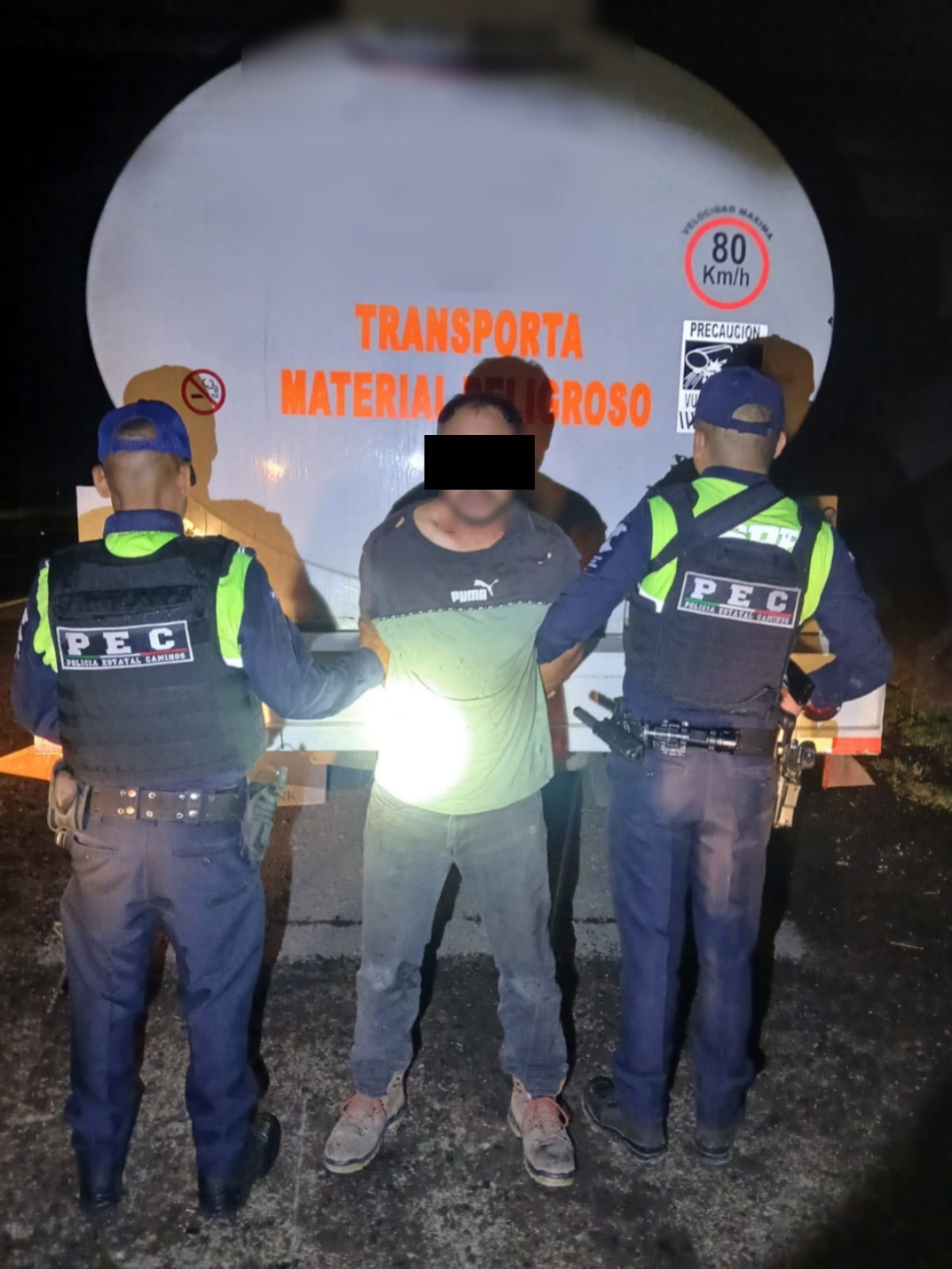 Detecta PEC camión con 21 mil litros de hidrocarburo en Pénjamo