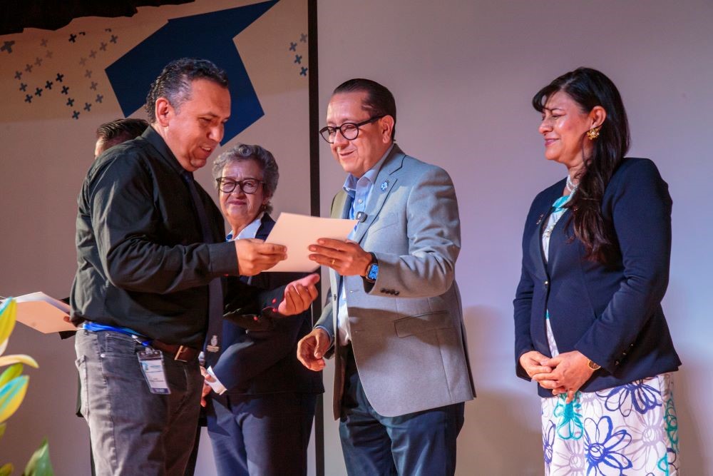 SSG fortalece la formación profesional durante el VIII aniversario del Hospital Comunitario Las Joyas.
