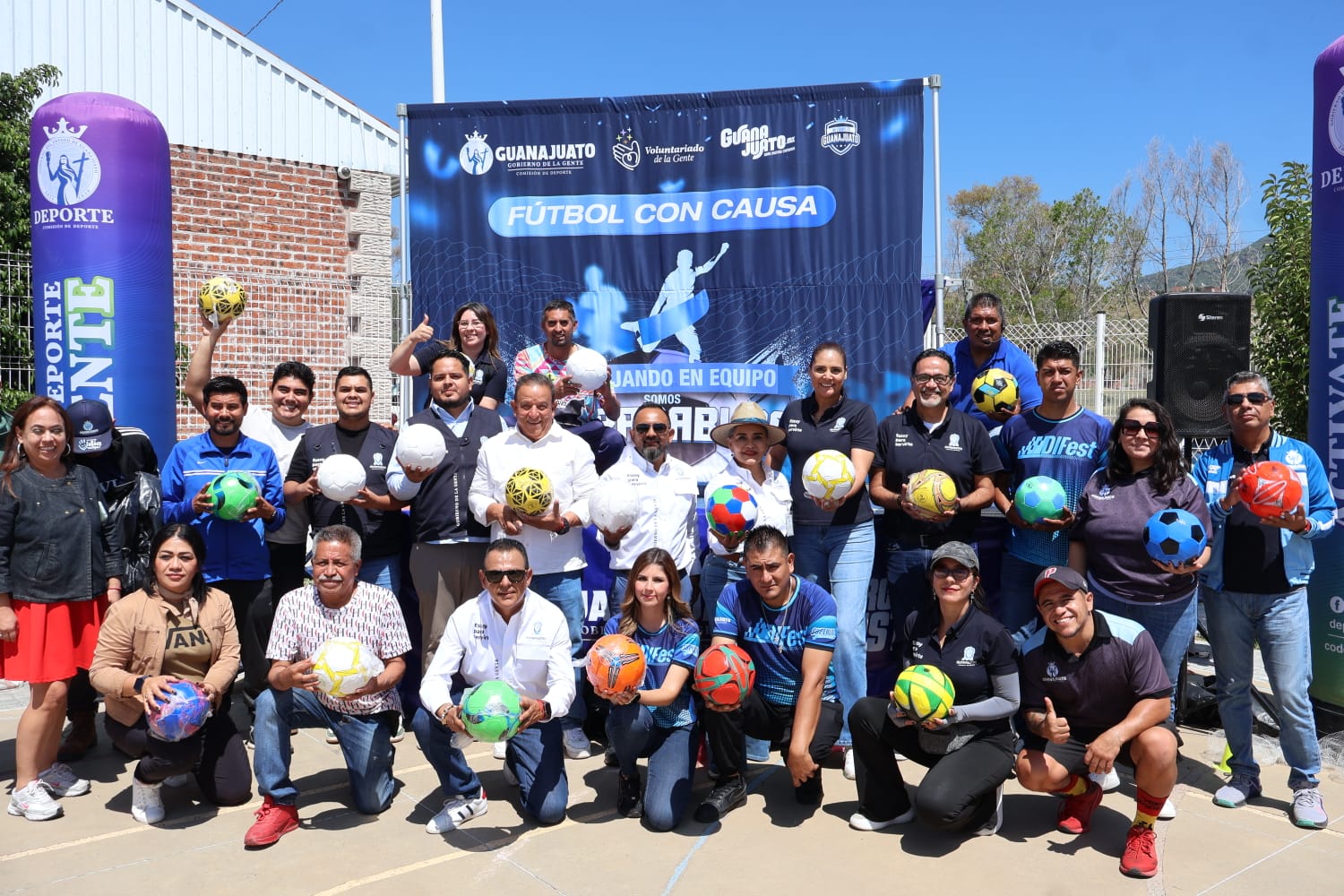 LLevan balones a Pénjamo