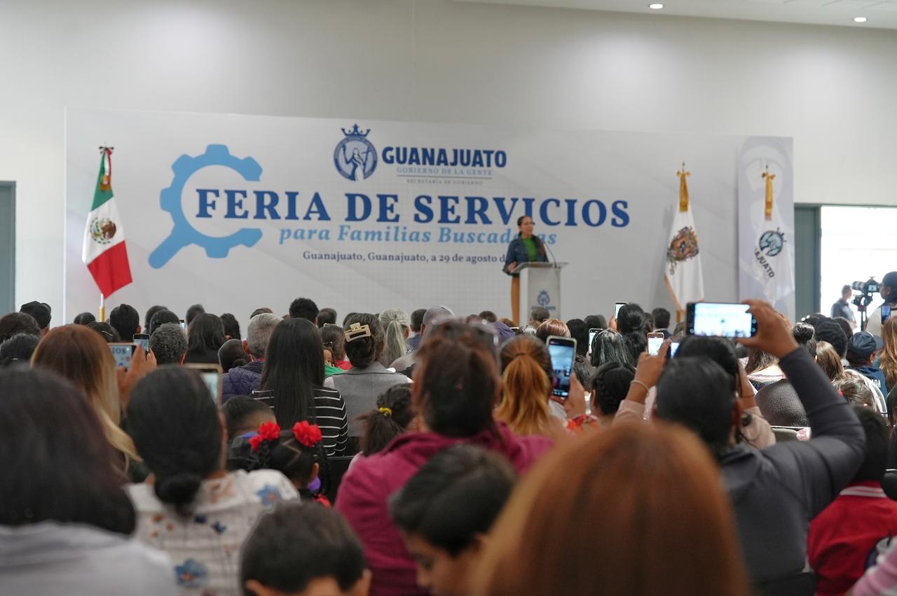 Refrenda Libia Dennise su compromiso con las causas de las familias buscadoras.