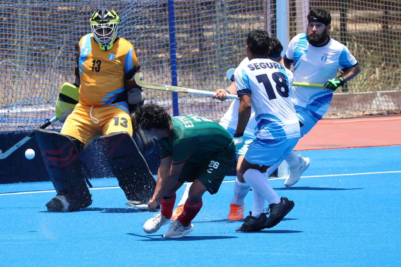 HOCKEY VARONIL GANA A GUATEMALA