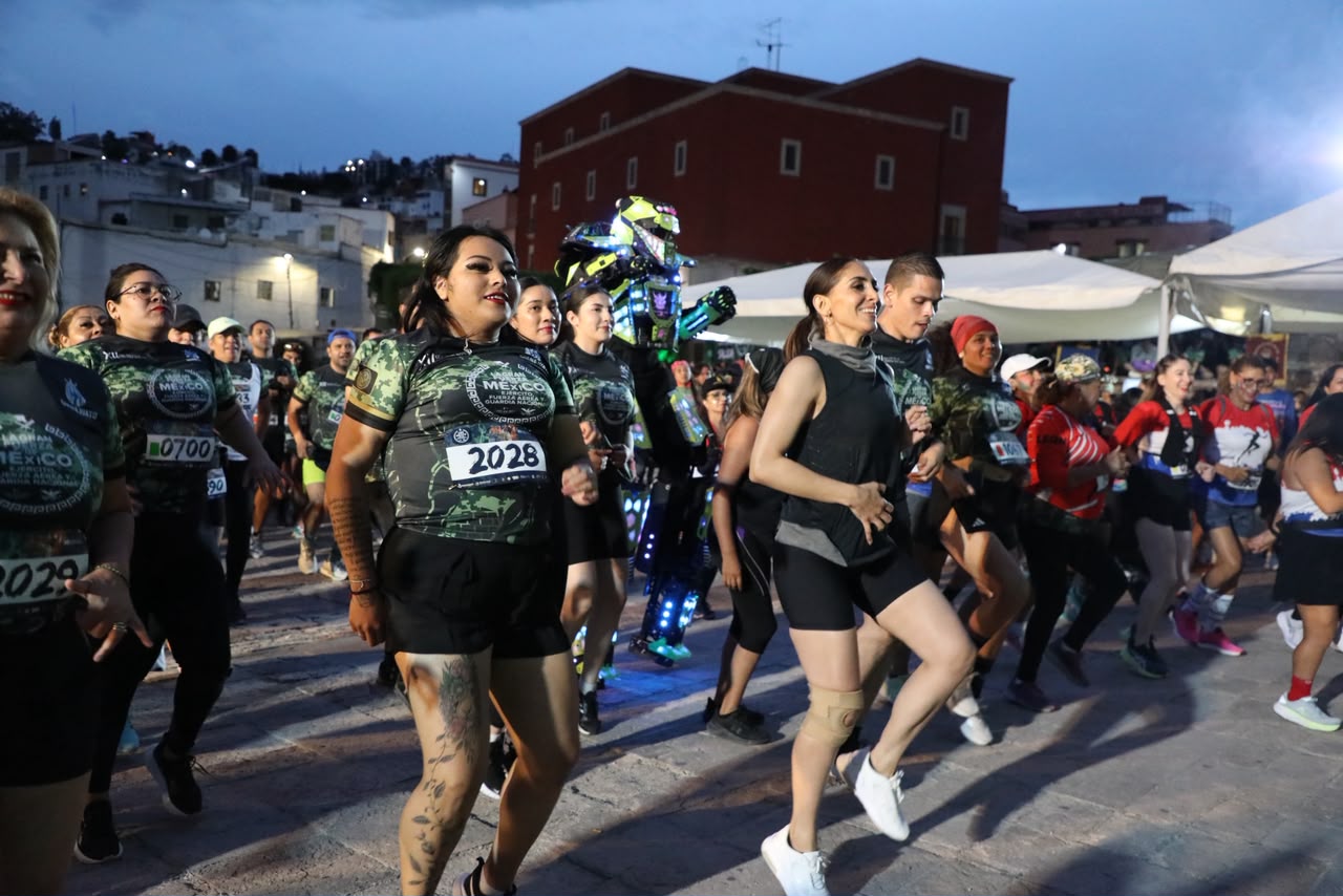 2 mil 700 corredores en La Gran Fuerza de México