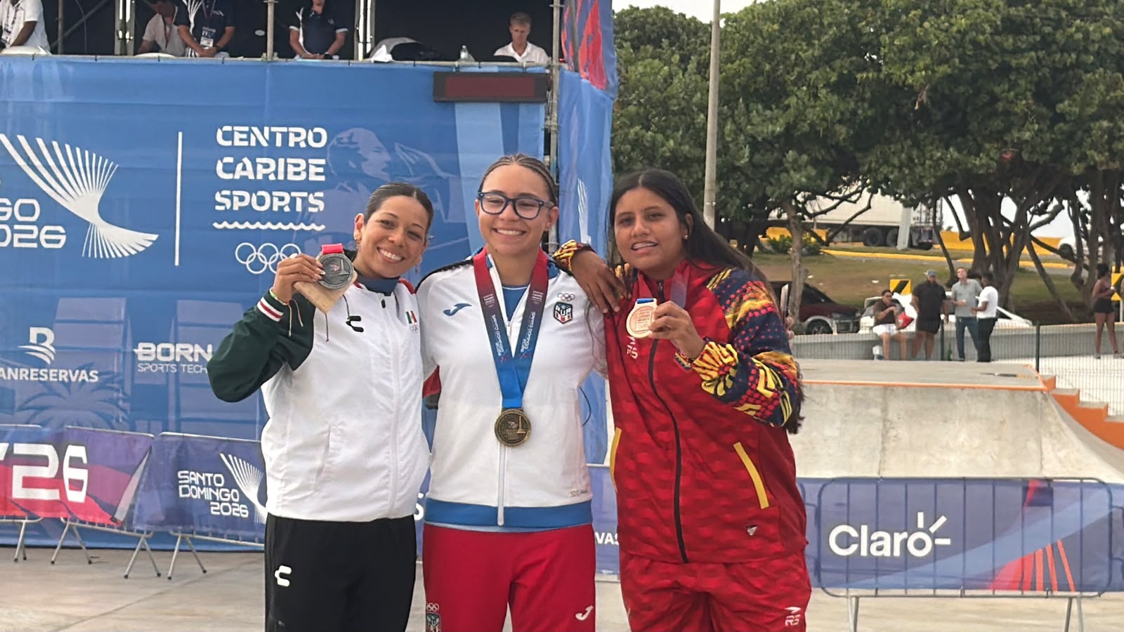 PLATA PARA GERALDINE EN SKATEBOARDING