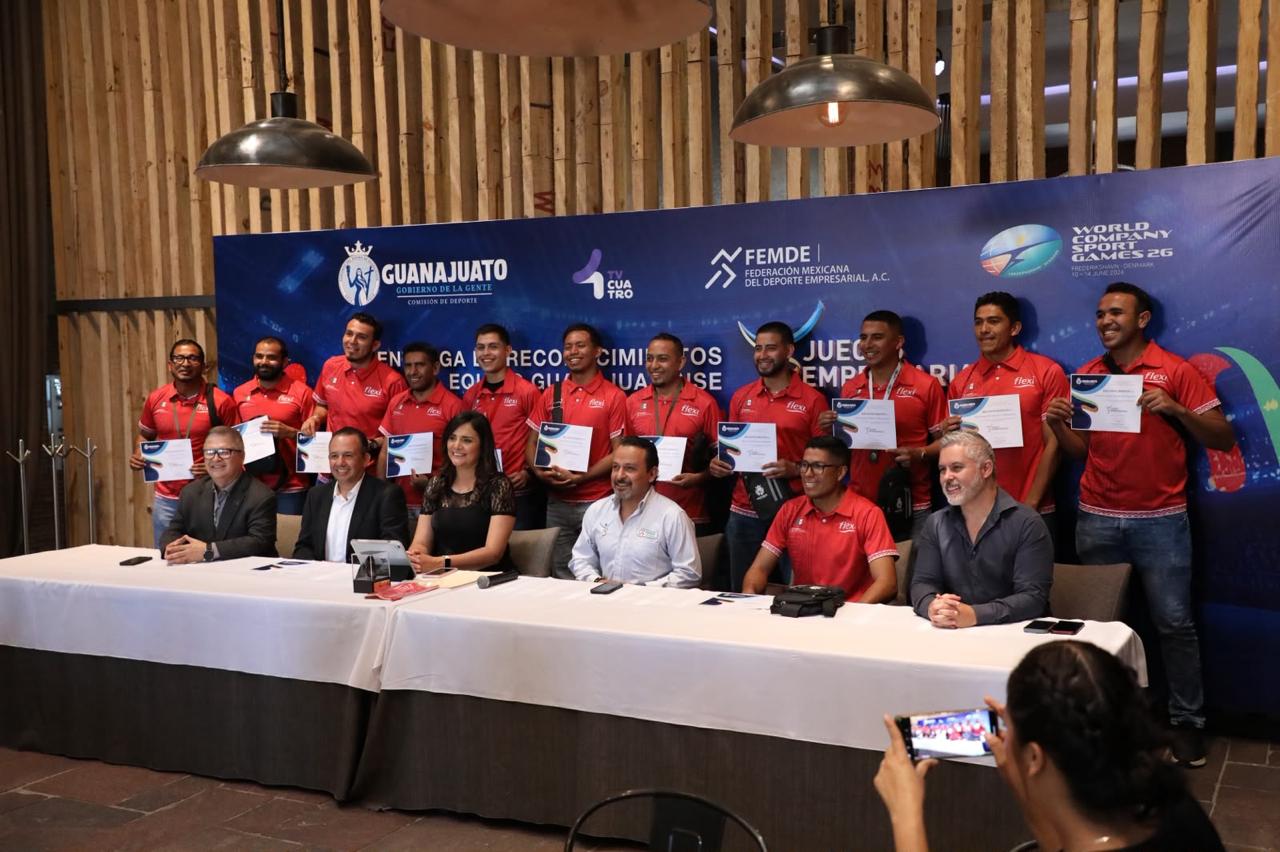 Equipo de Flexi, subcampeones de los Juegos Mundiales Empresariales