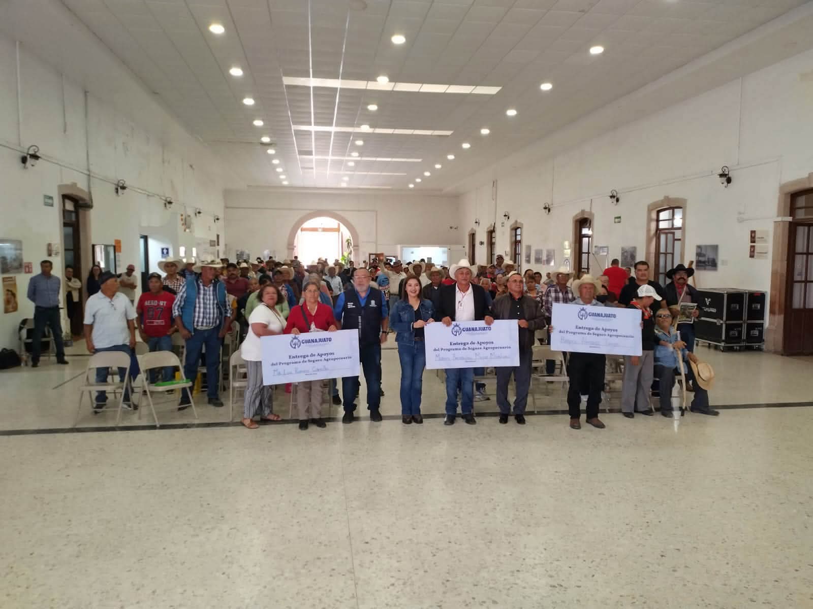 Gobierno de la Gente entrega indemnizaciones del Seguro Agropecuario a productores de San José Iturbide