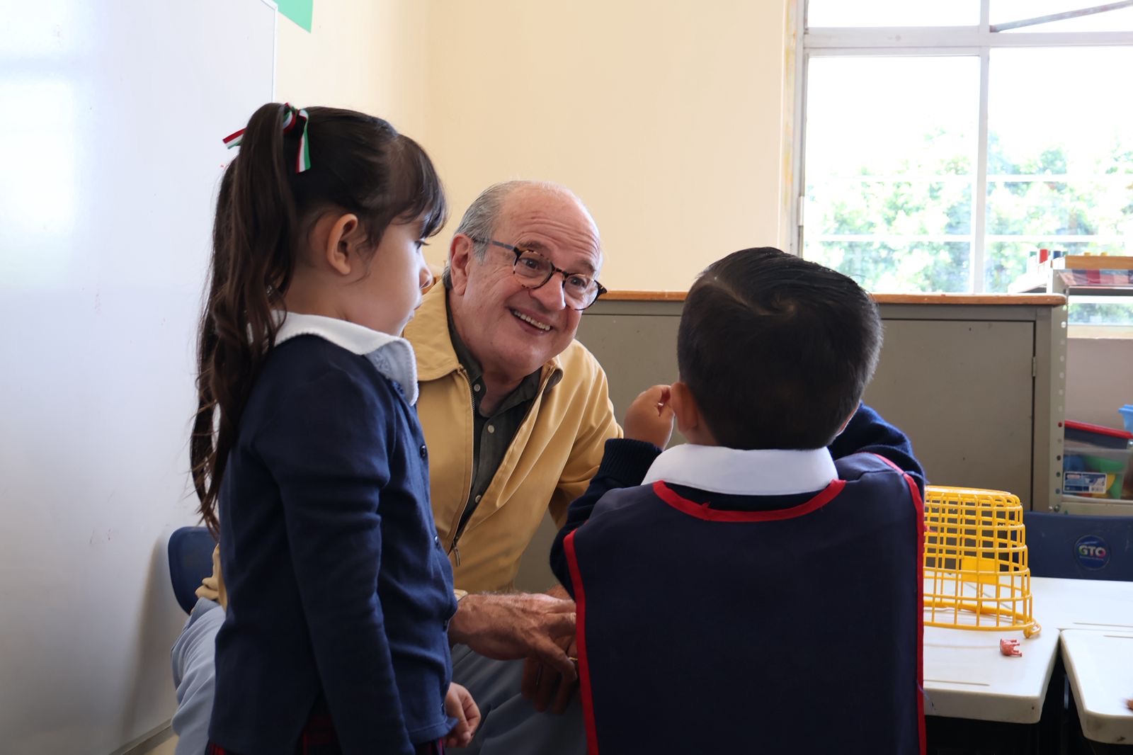 Fortalece Gobierno de la Gente infraestructura y atención educativa en Huanímaro