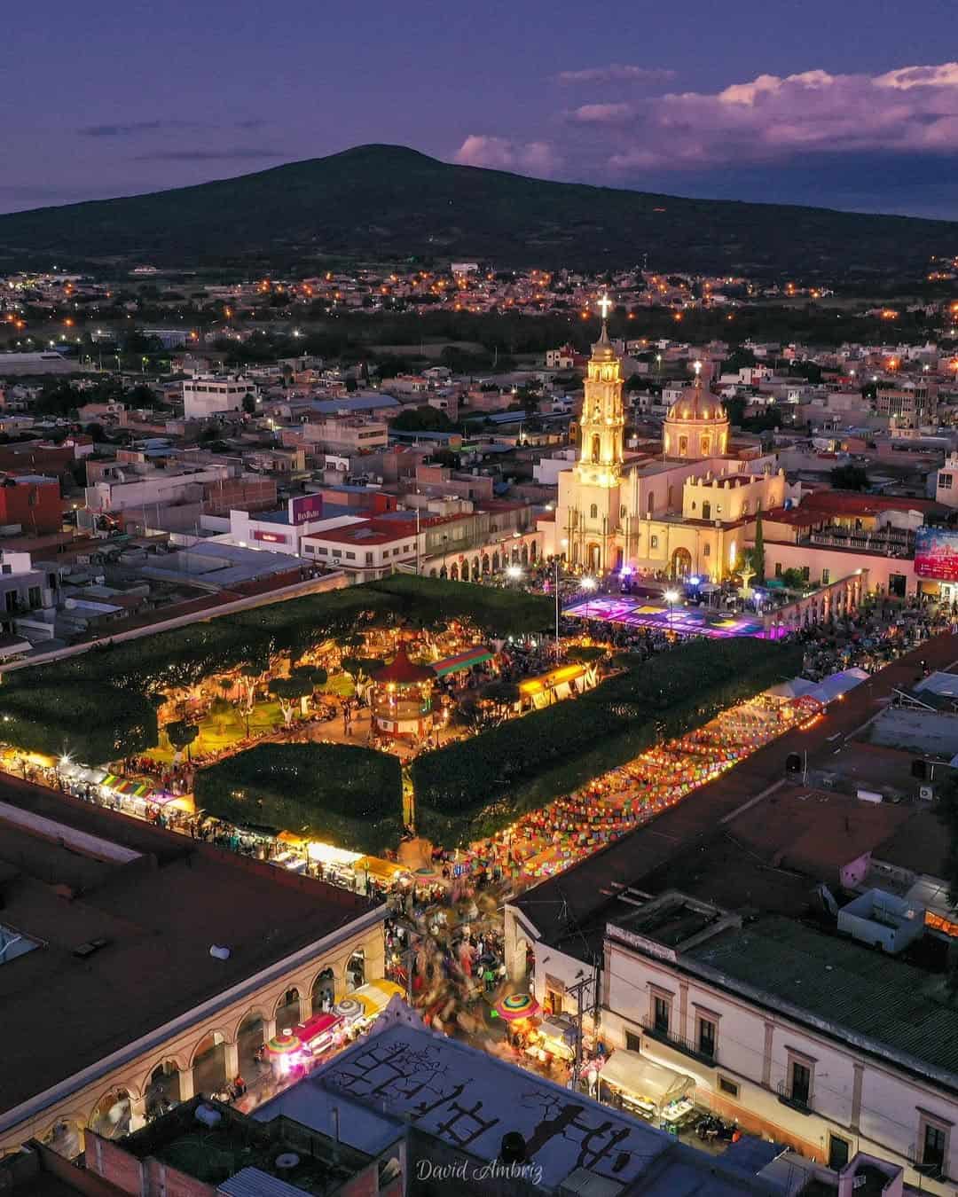 Alfombristas de todo el mundo y Globos de Cantoya, solo en Uriangato