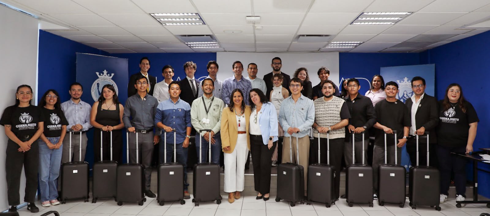 Juventudes abre una nueva ruta internacional: 20 jóvenes de Guanajuato emprenden camino hacia Alemania