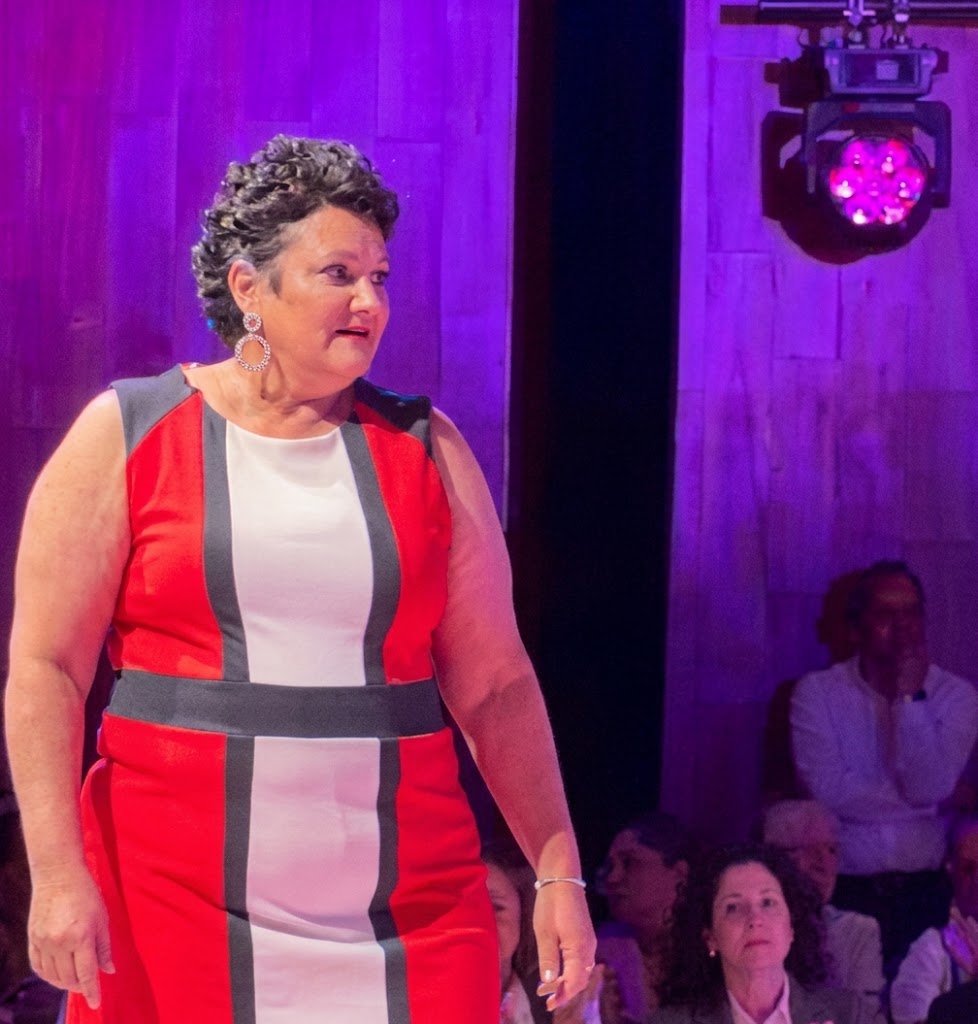 María Carmen: una historia de resiliencia que floreció entre la esperanza y la vida.