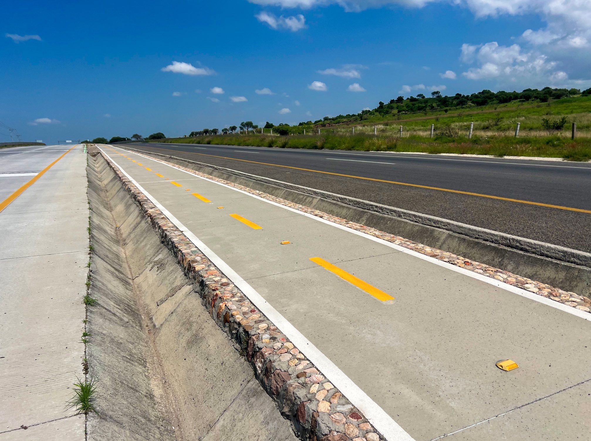 Conservación del Eje Metropolitano León - Silao fortalece la movilidad de casi 2 millones de personas