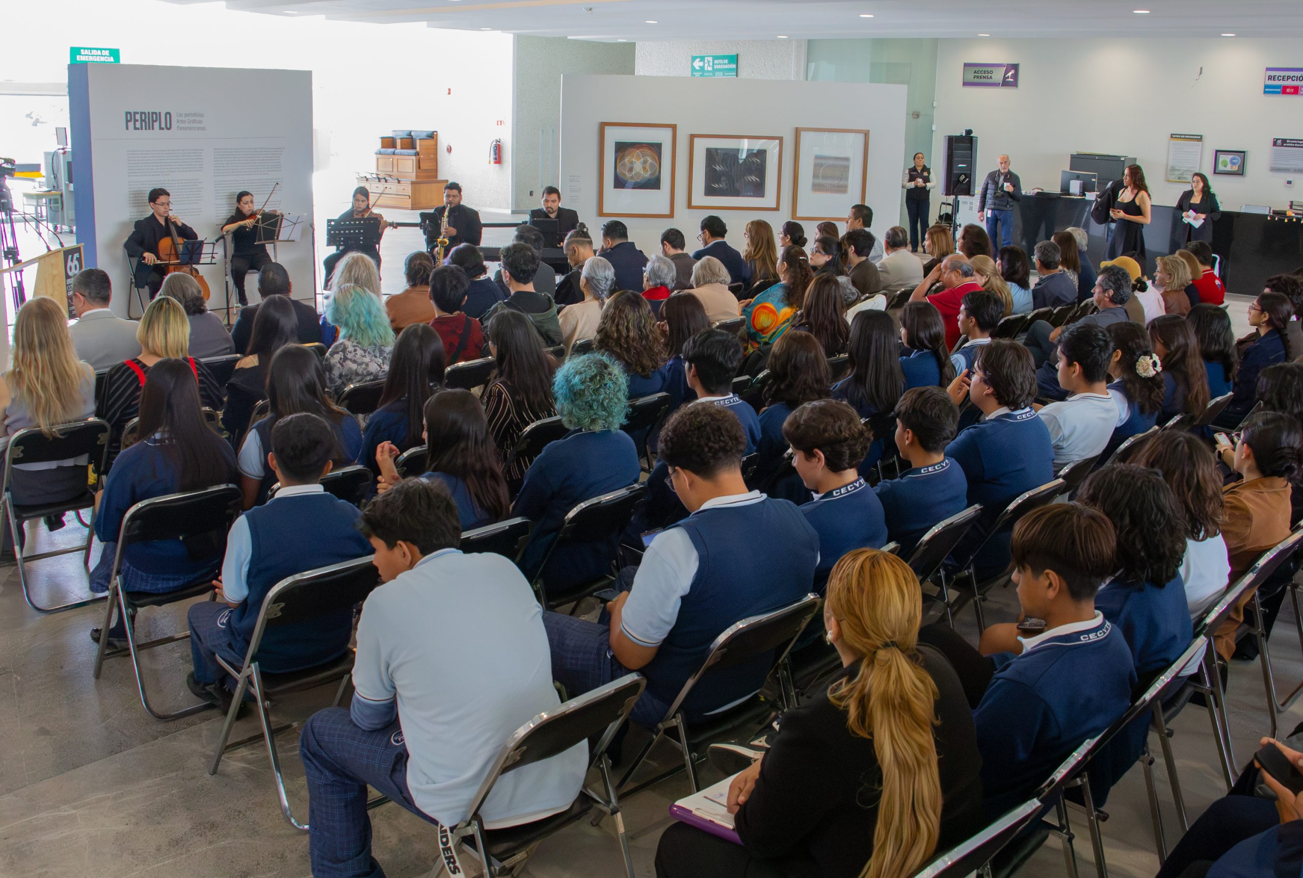 La abstracción y el arte gráfico latinoamericano llegan al Congreso de Guanajuato con Periplo: Los portafolios