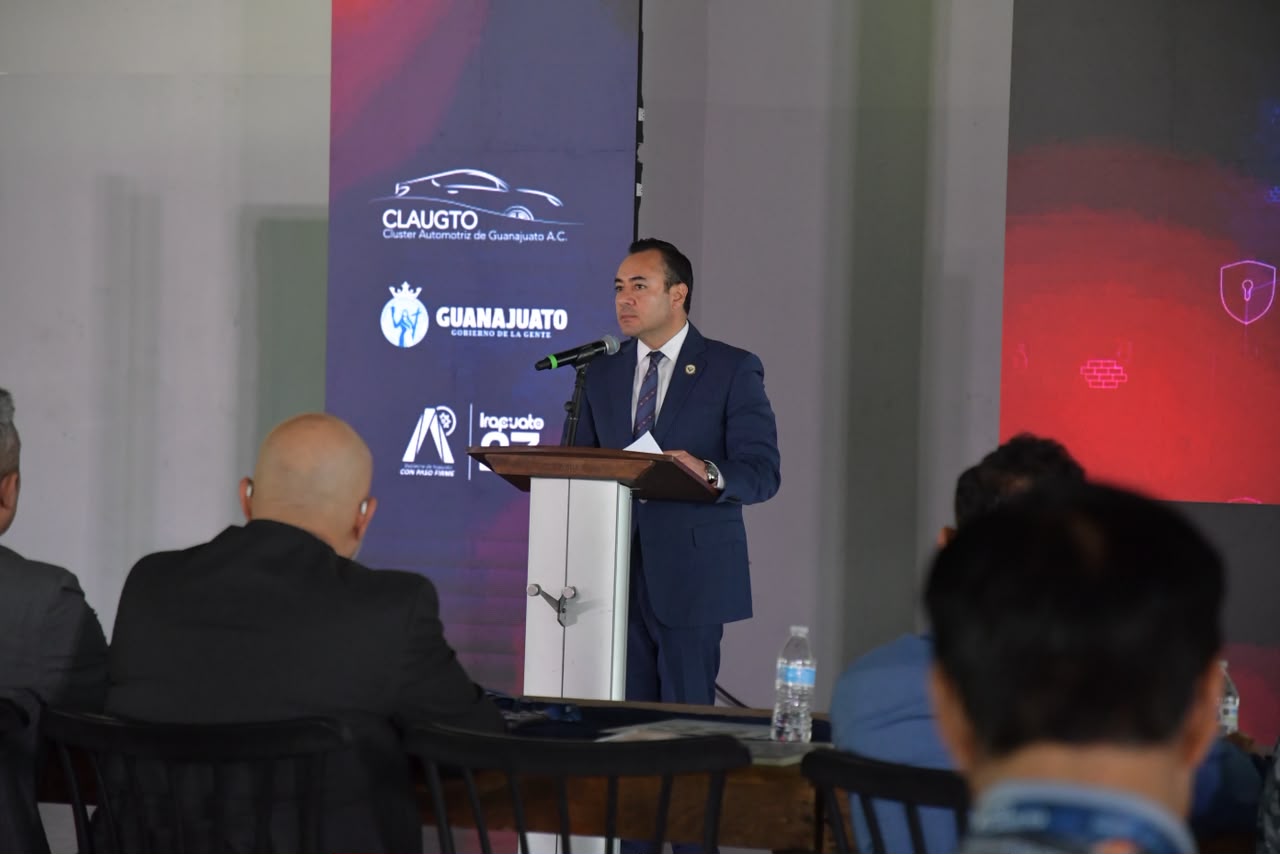 Hagamos equipo para crear condiciones e impulsar la industria automotriz: Juan Mauro González